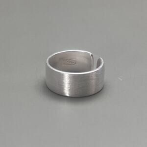 Y2k 2000s vintage style silver adjustable ring